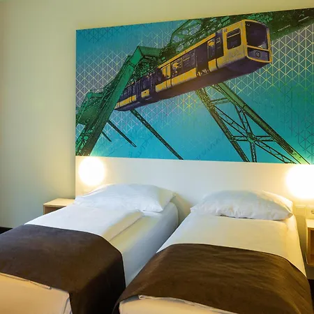 City-sued Hotel