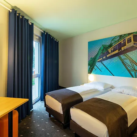 City-sued Hotel